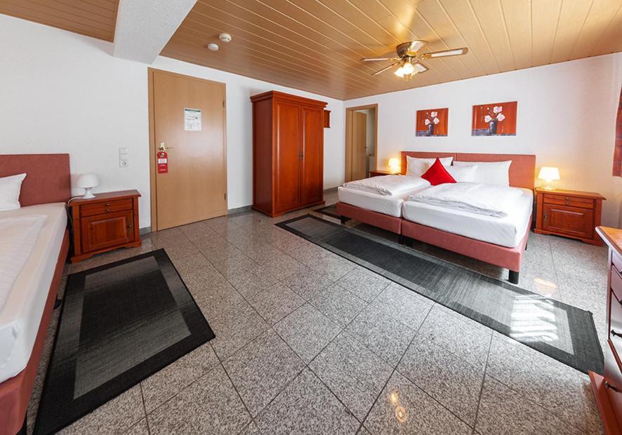Hotel Avalon Landstuhl Ngoại thất bức ảnh