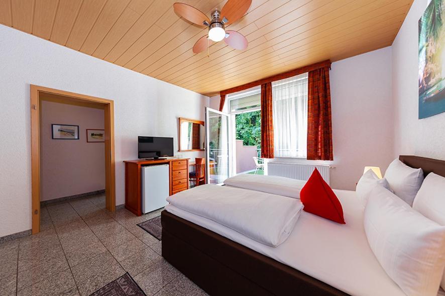 Hotel Avalon Landstuhl Ngoại thất bức ảnh